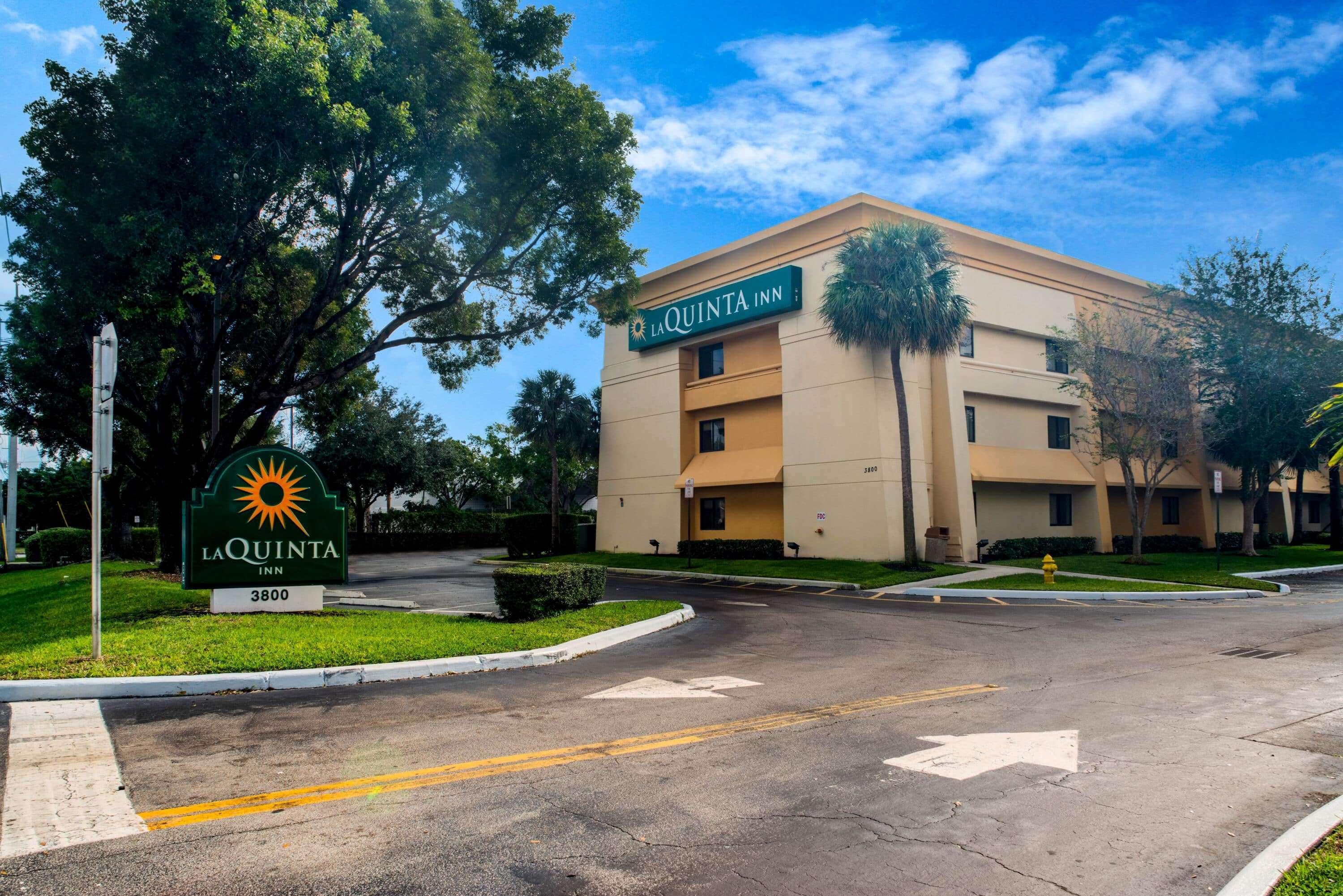 La Quinta Inn By Wyndham Ft. Lauderdale Tamarac East Lauderdale Lakes Exterior photo